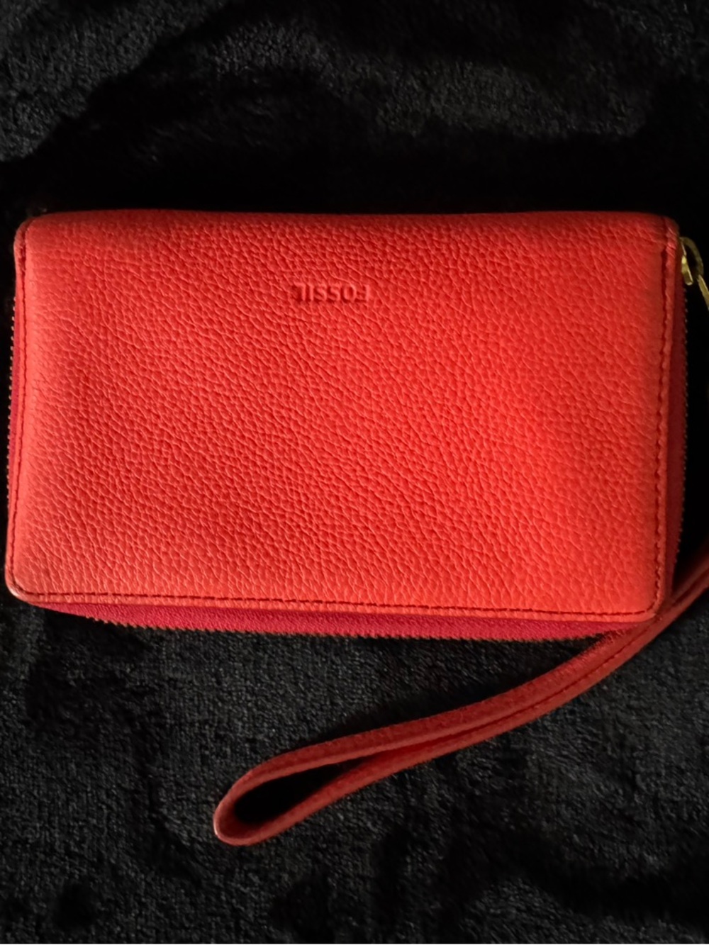 Fossil coral Pebbled Leather Zip Wristlet